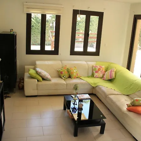 Villa With Private Pool, Big Garden *