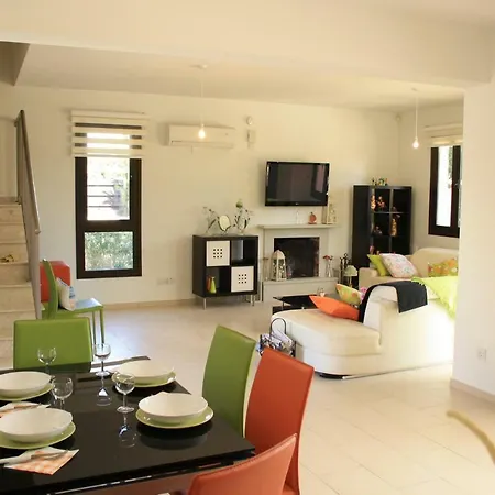 With Private Pool, Big Garden Villa Tochni