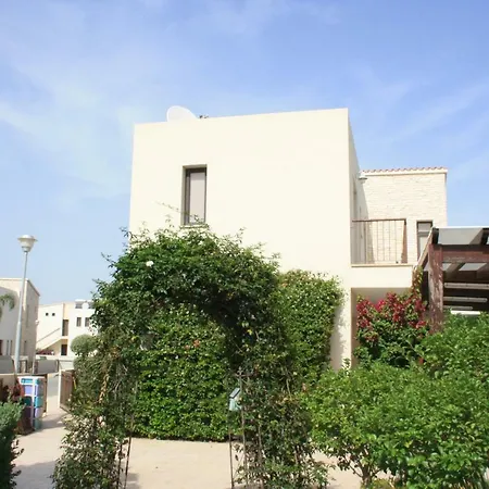 فيلة With Private Pool, Big Garden